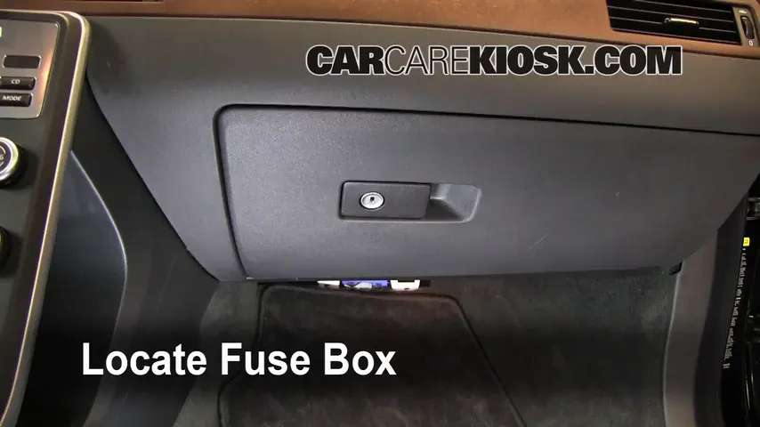 2010 Volvo S80 T6 3.0L 6 Cyl. Turbo Fuse (Interior) Check